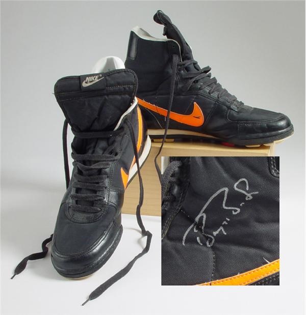Barry Bonds - 1993 Barry Bonds Game Used Cleats