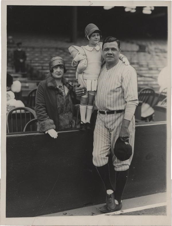 Babe Ruth and Lou Gehrig - Babe and Family Await the World Series (1926)