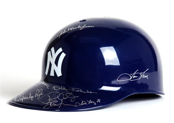 Autographs Baseball - New York Yankees Greats Signed Batting Helmet