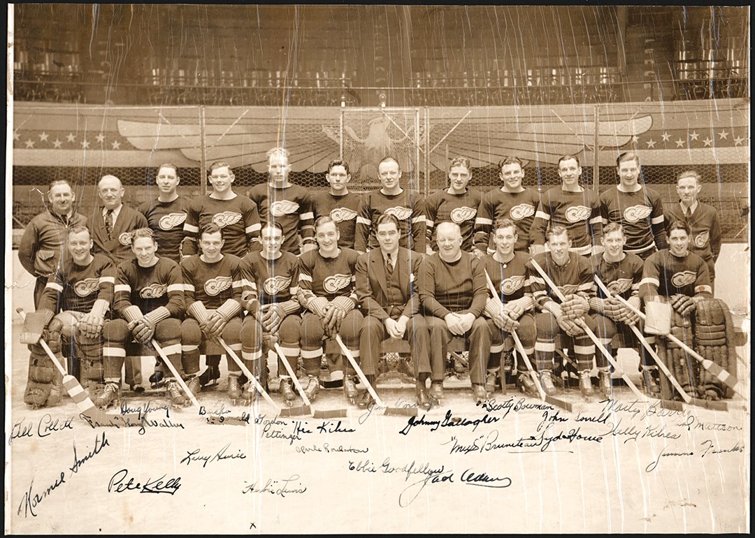 Hockey - 1936-37 Detroit Red Wings Stanley Cup Champions Team-Signed Oversize Photograph (23 Autos)