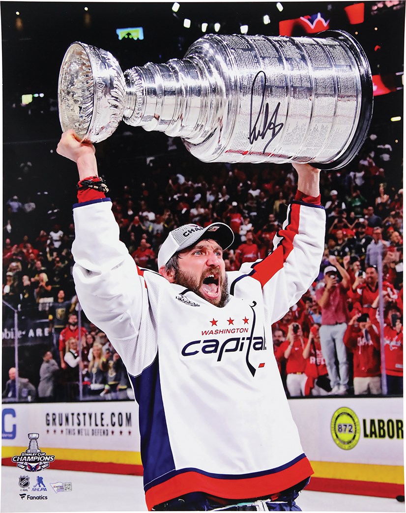 Hockey - Alexander Ovechkin Signed 2018 Stanley Cup Champions Oversize Photograph (Fanatics)