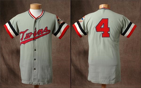 - 1972 Minnesota Twins Jersey With Rare One Year Patch