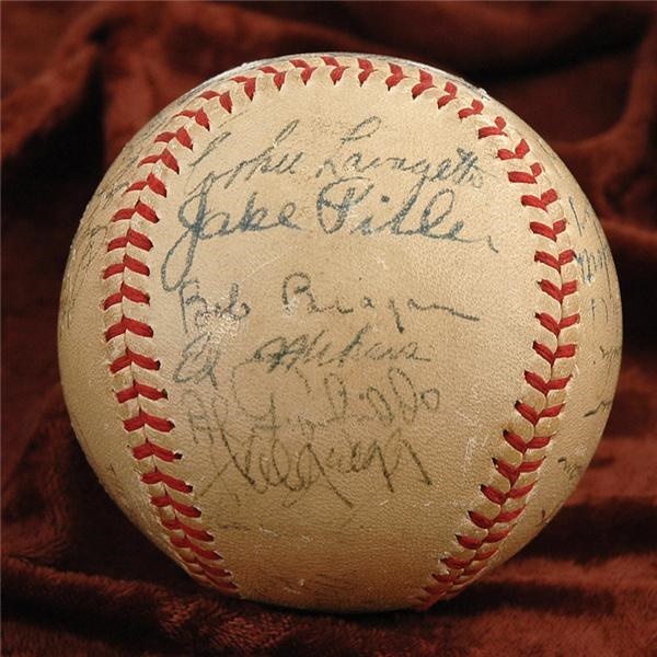 Jackie Robinson & Brooklyn Dodgers - 1947 Brooklyn Dodgers Team Signed Baseball