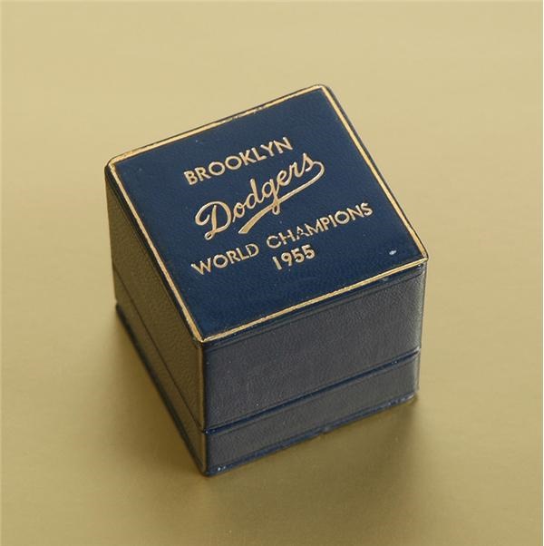 Jackie Robinson & Brooklyn Dodgers - 1955 Brooklyn Dodgers World Series Ring Box