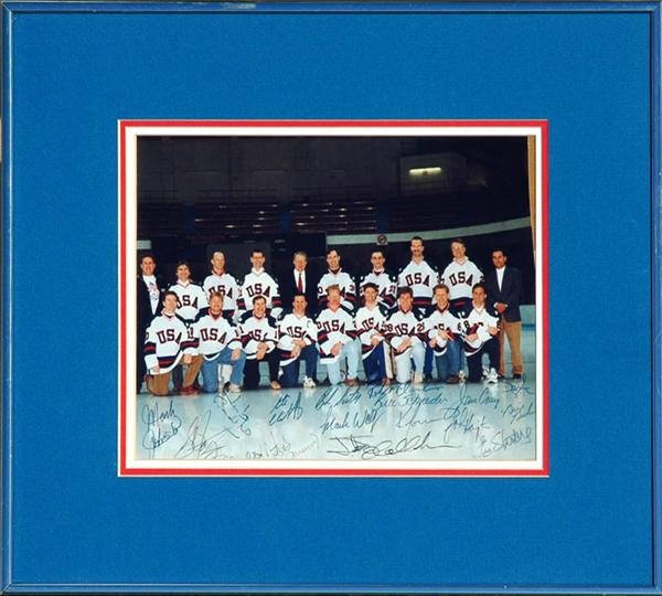 Hockey Autographs - 1980 Olympic Hockey Team Signed  8 x 10 Photo