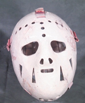 Hockey - 1970's Ernie Higgins Pro-Molded Fiberglass Mask
