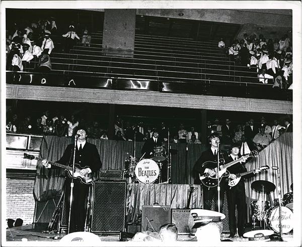 Rock - The Beatles at Comiskey Park (1966)