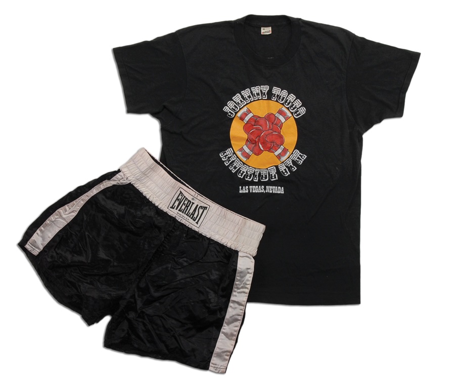 - Mike Tyson Training Trunks & T-Shirt - Trevor Berbick Match