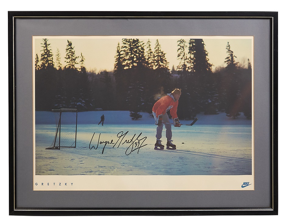 Hockey - Wayne Gretzky Signed Large Format Photo