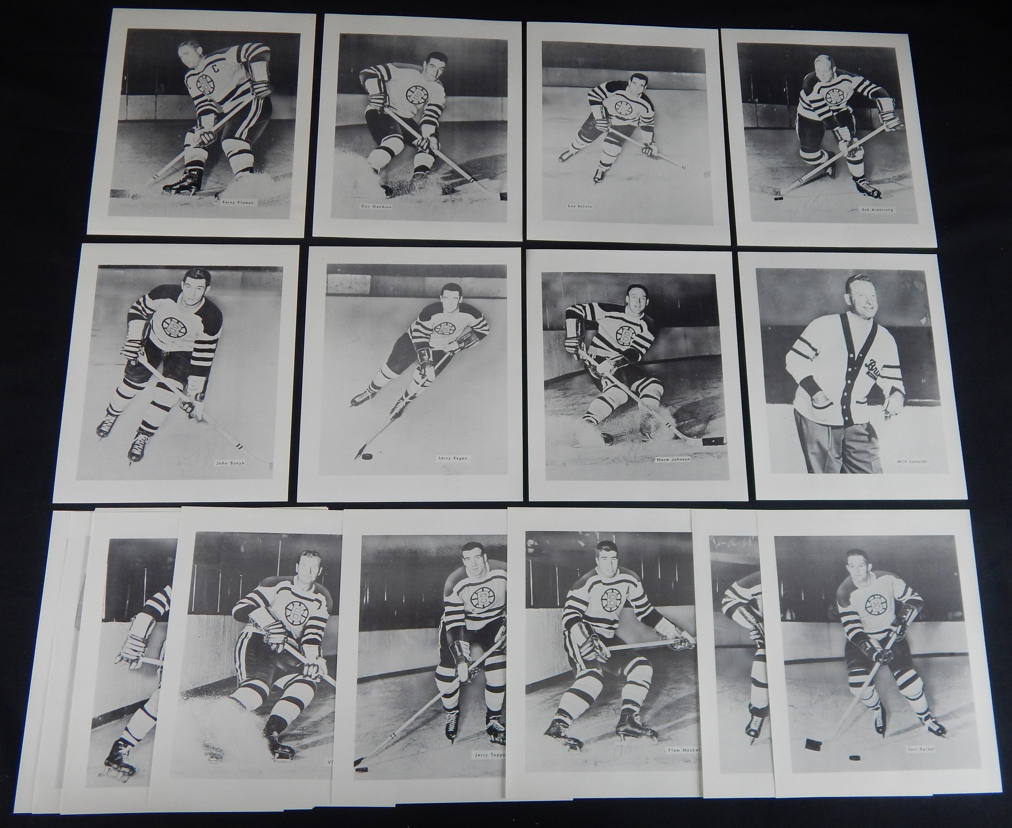 Hockey - 1958-59  Boston Bruins Picture Pack in Original Envelope