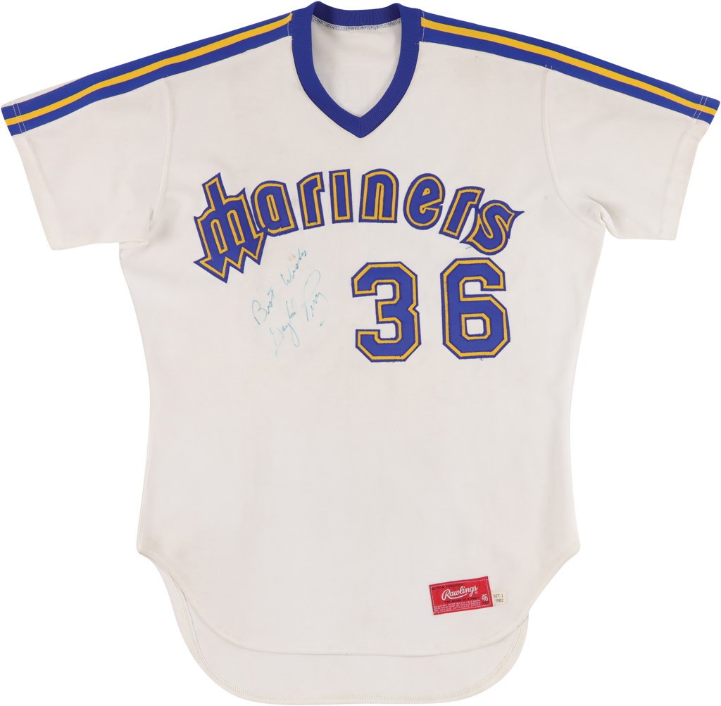 Baseball Equipment - 1982 Gaylord Perry Seattle Mariners Signed Game Worn Jersey - 300th Win Season