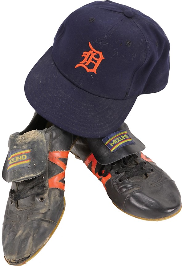 - Kirk Gibson Detroit Tigers Game Worn Hat and Spikes
