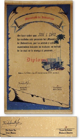 - 1962 Fidel Castro & Che Guevara Signed Diploma