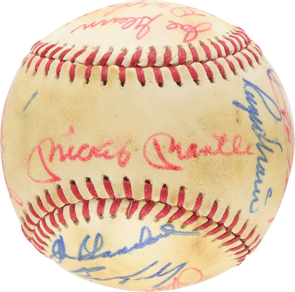Baseball Autographs - Yankee Old Timers Team-Signed Baseball w/Mantle & Maris (PSA)