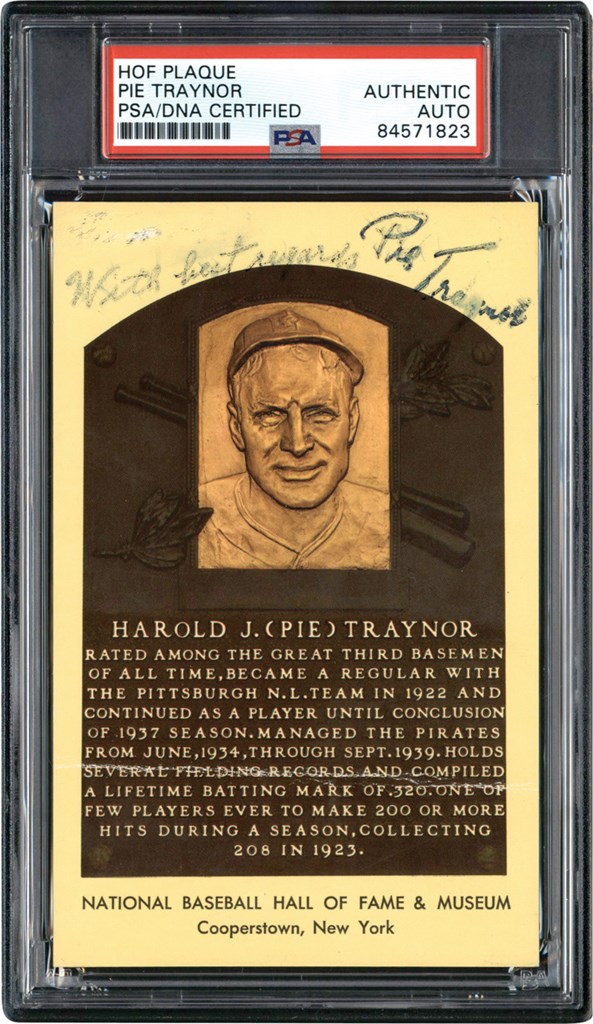 Baseball Autographs - Pie Traynor Signed Yellow Hall of Fame Postcard (PSA)