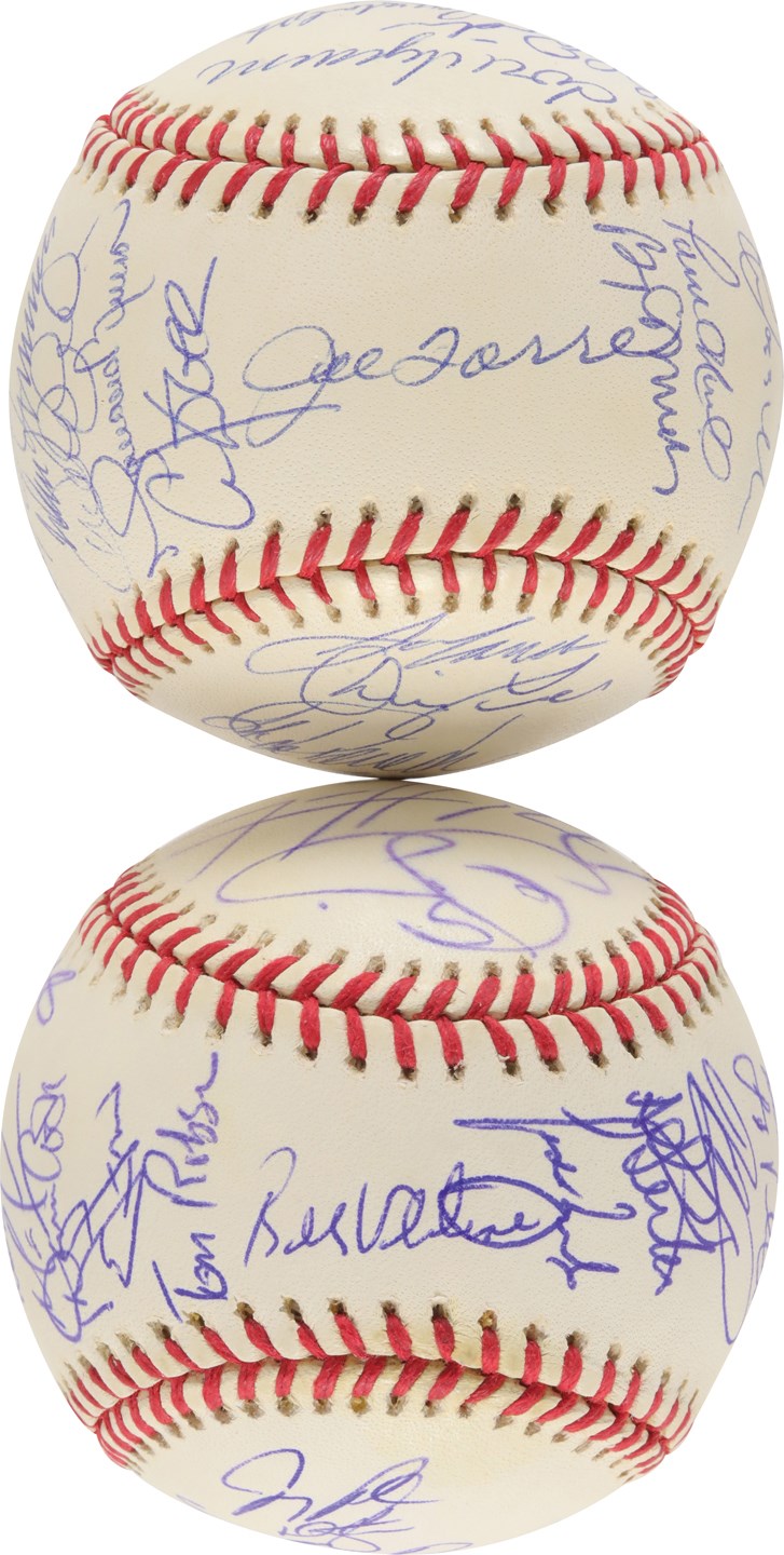 Baseball Autographs - 2000 New York Yankees and New York Mets Team-Signed World Series Baseballs