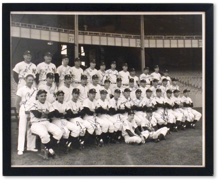 NY Yankees, Giants & Mets - Fantastic 1951 New York Yankees Team Signed Photograph (11x13.5”)