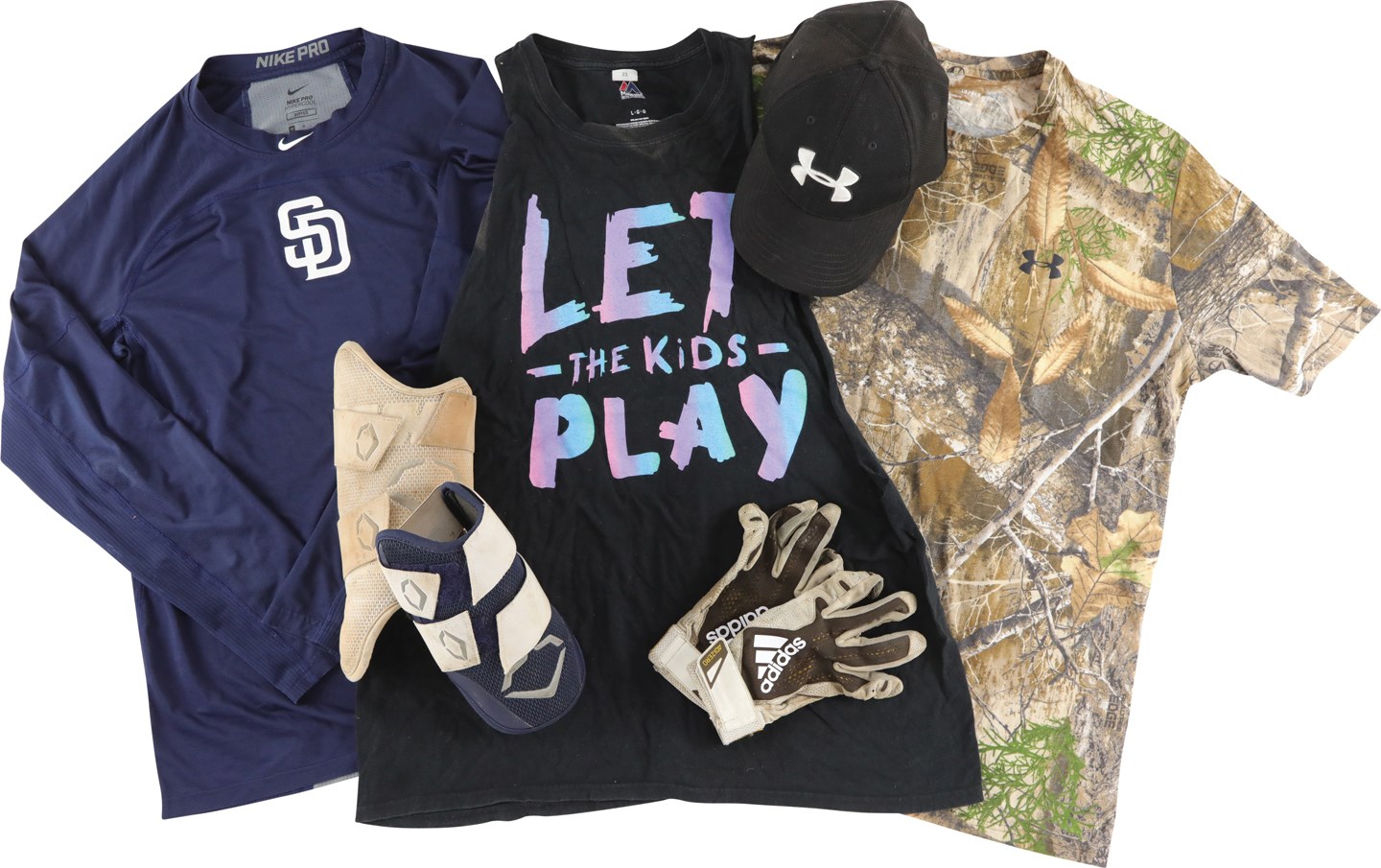 Baseball Equipment - Fernando Tatis San Diego Padres Game Worn Collection w/Batting Gloves (7)