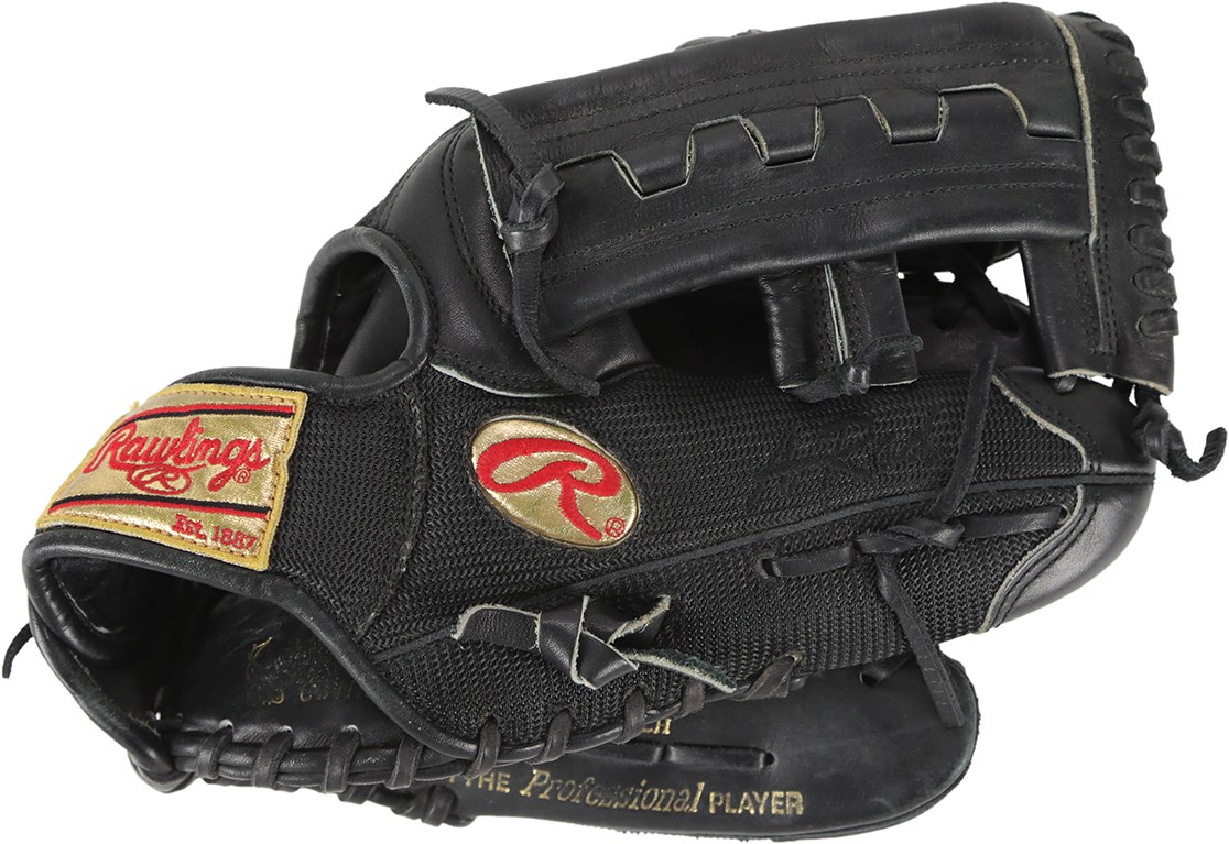 Baseball Equipment - Alex Rodriguez Professional Model Rawlings Glove