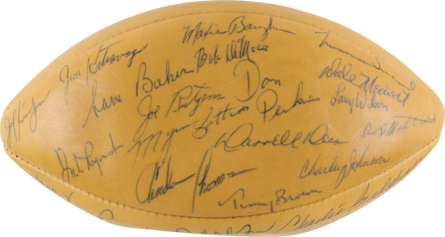 - 1963 NFL Pro Bowl Signed Football with Jim Brown (PSA)