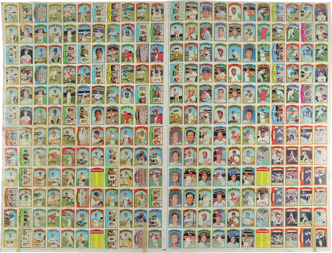 - Rare 1972 Topps Double Uncut Sheet w/(2) Carlton Fisk & (4) Willie Mays (264 Cards Total)