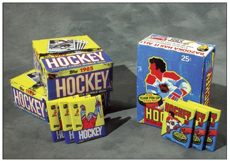 - 1980/81 (1) and 1985/86 (4) Topps Hockey Wax Boxes