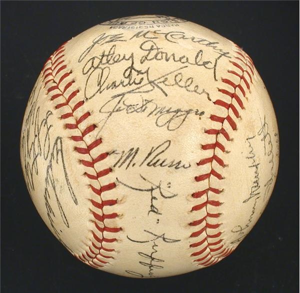 - 1942 New York Yankees Team Signed Baseball