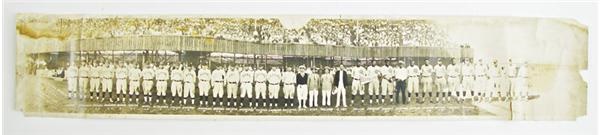 - 1927 Philadelphia Royal Giants Panoramic Team Photo Taken in Hawaii (44x8”)