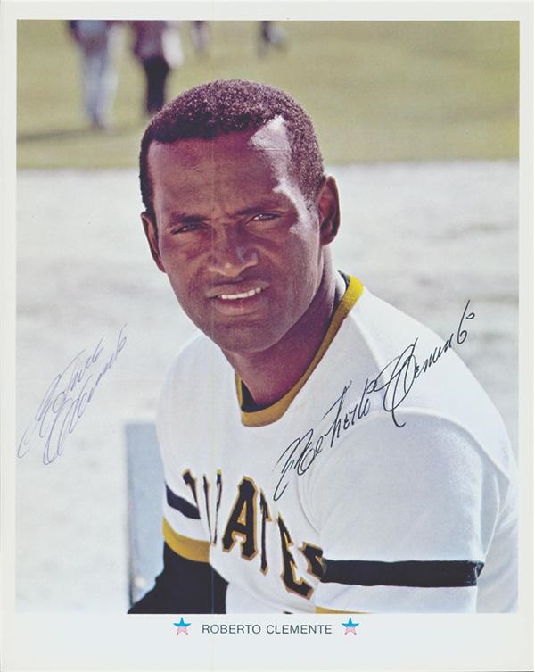 - Roberto Clemente Signed 8x10" Color Photograph