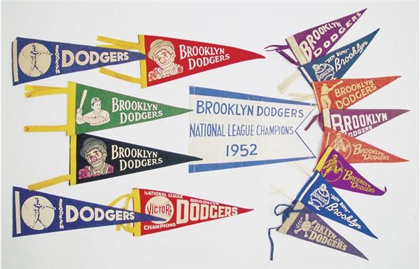 - Brooklyn Dodgers Mini Pennant Collection (15)