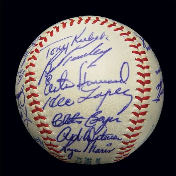 - Mint 1960 New York Yankees Team Signed Baseball