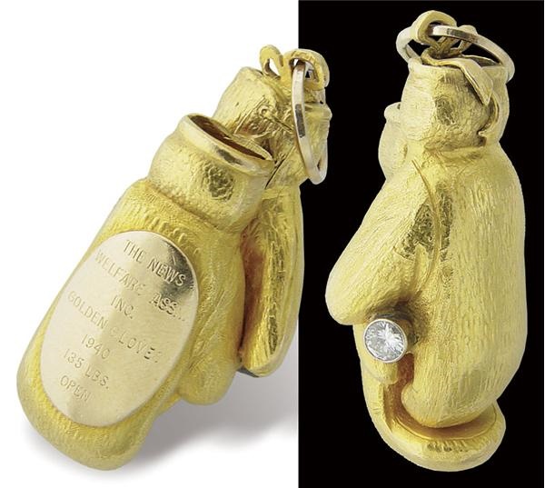 - 1940 Sugar Ray Robinson Golden Gloves Championship Charm (2")