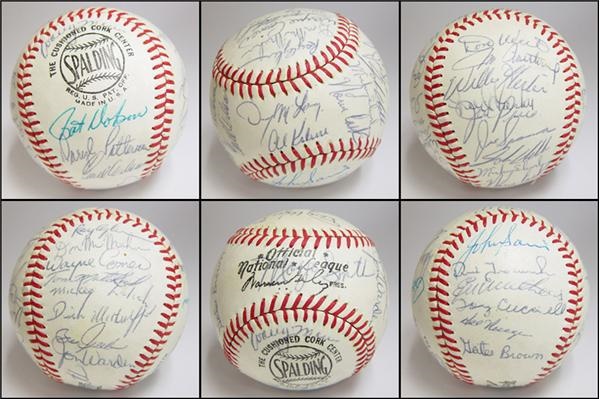 - Bob Gibson’s Personal 1968 Detroit Tigers Team Signed Baseball