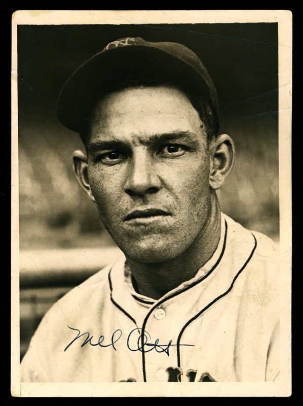 Baseball Autographs - Mel Ott Signed Photo from Batboy (5x7")