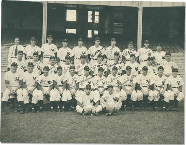 - 1947 New York Yankees Signed Photo (10"x13")