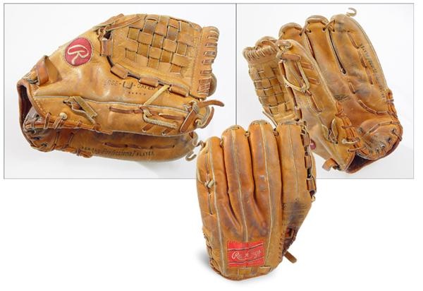 Baseball Equipment - Bert Blyleven Game Used Glove