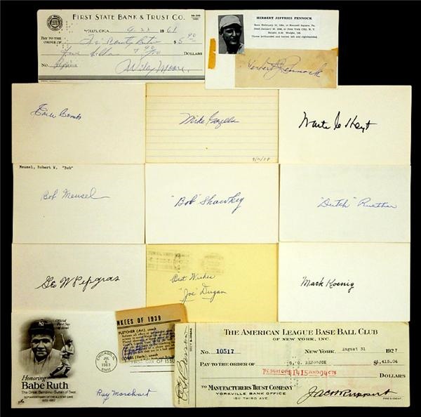 Baseball Autographs - 1927 New York Yankees Signature Collection (14)