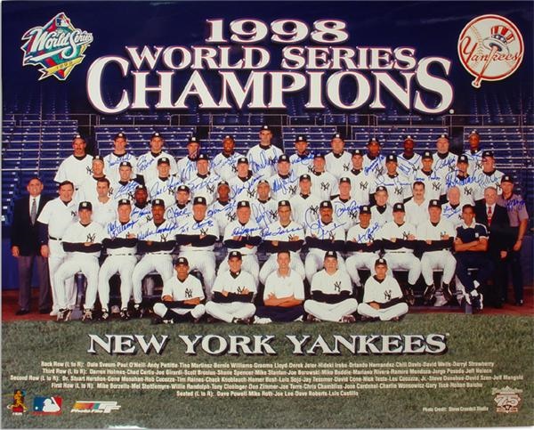 NY Yankees, Giants & Mets - 1998 New York Yankees Team Signed Photograph