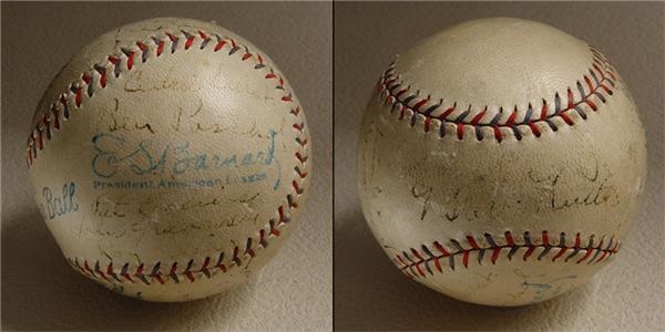 - 1928 New York Yankees Team Signed Baseball.