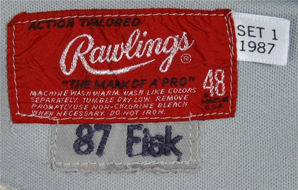 - 1987 Carlton Fisk Game Used White Sox Full Uniform