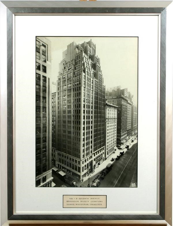 - High Art Deco Manhattan Skyscraper Photograph