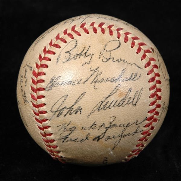 - 1949 New York Yankees & Aaron Signed Baseball