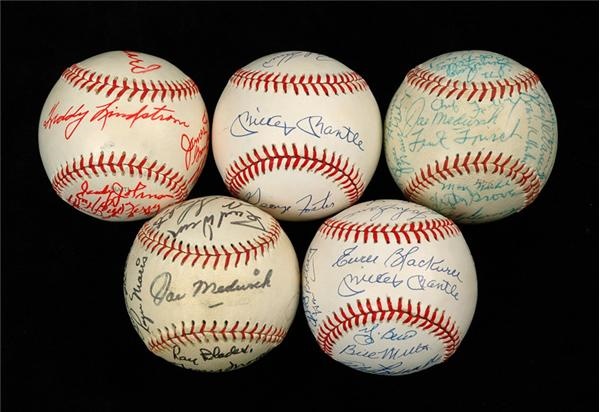 - 1970s Cooperstown Hall of Fame Induction Signed Baseballs (19)