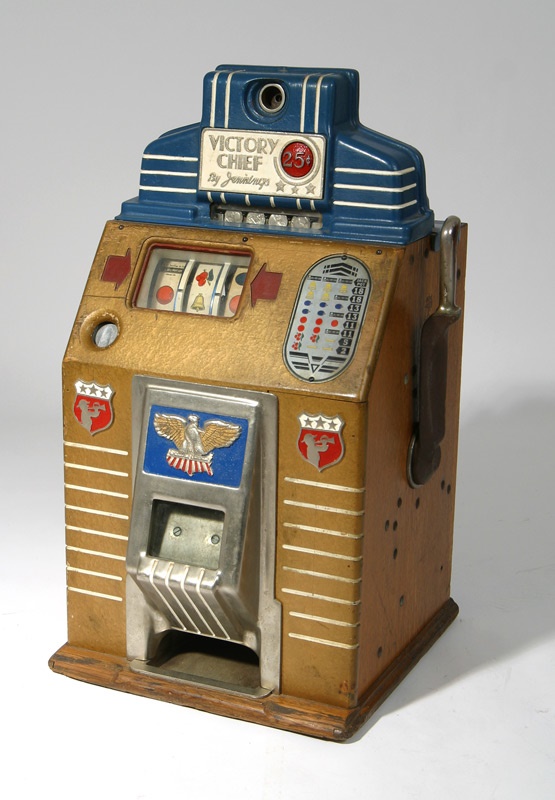 - "Victory Chief" World War II Slot Machine