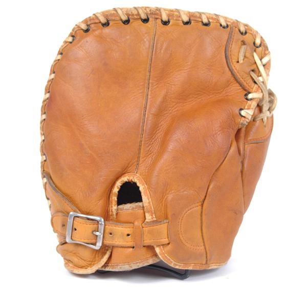 - 1930s Bannersports Lou Gehrig Store Model Glove