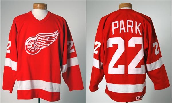 - 1984 Brad Park Detroit Red Wings Game Worn Jersey