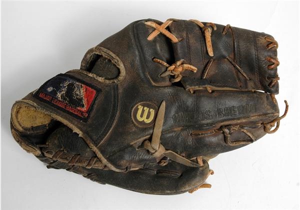 - 1990-93 Carlos Baerga Game Used Glove