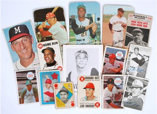 - Large Miscellaneous Baseball Card Collection