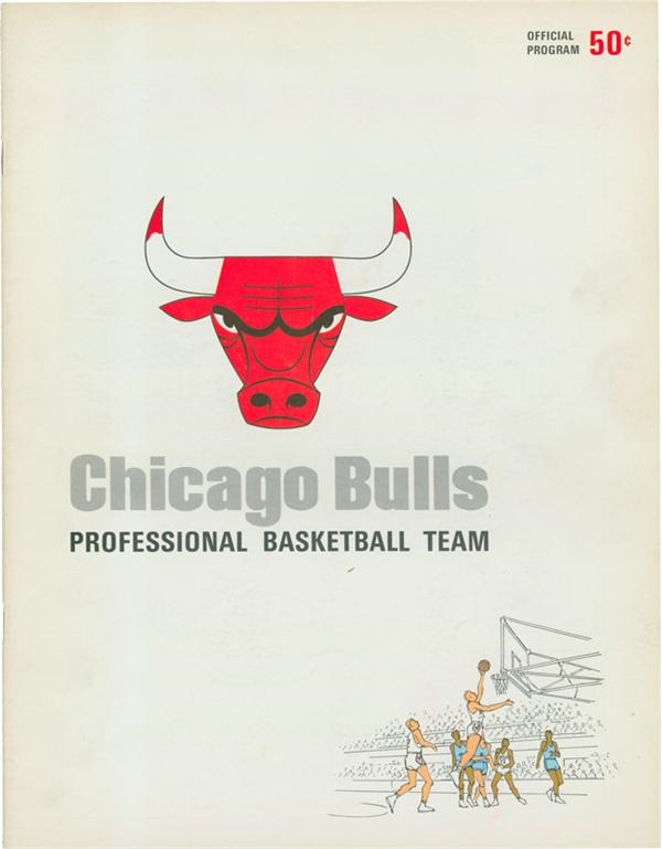 Memorabilia - 1966-67 Chicago Bulls Collection w/Program