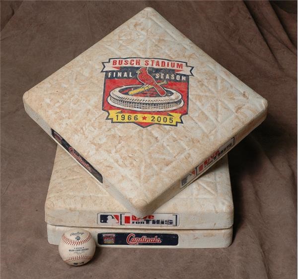- Bases and Game-Used Baseball from 5/5/05 Triple Play Game at Busch Stadium (4)